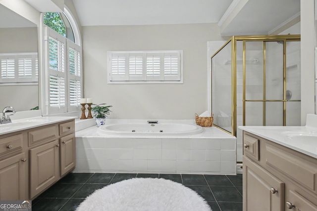 370 Stonehaven Drive, Fayetteville, GA 30215