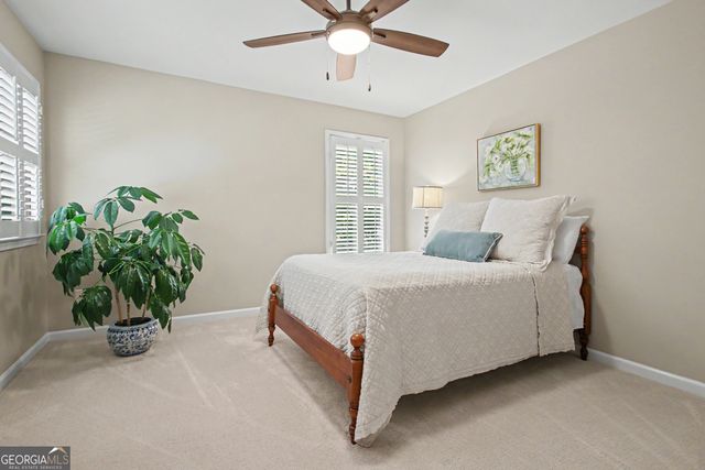 370 Stonehaven Drive, Fayetteville, GA 30215