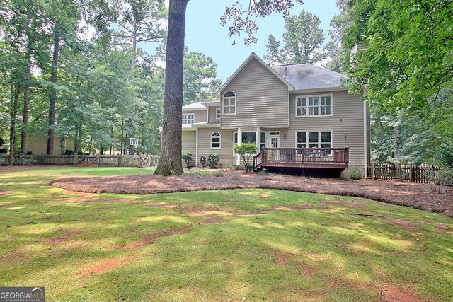 370 Stonehaven Drive, Fayetteville, GA 30215