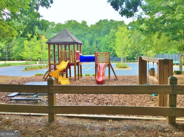 370 Stonehaven Drive, Fayetteville, GA 30215
