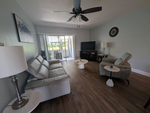 2671 Emory Drive E B, West Palm Beach, FL 33415