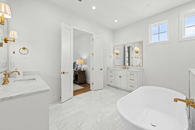 8722 Lupton Lane, Houston, TX 77055