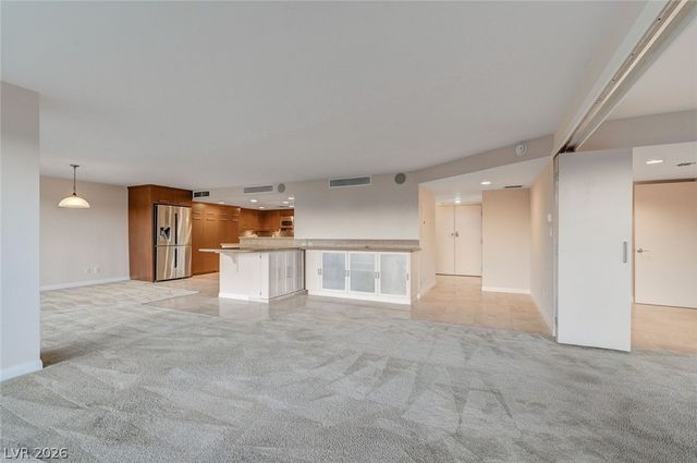 3111 Bel Air Drive 20E, Las Vegas, NV 89109