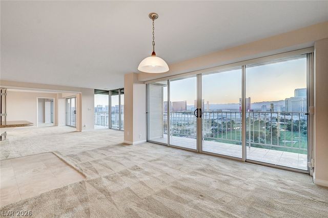3111 Bel Air Drive 20E, Las Vegas, NV 89109