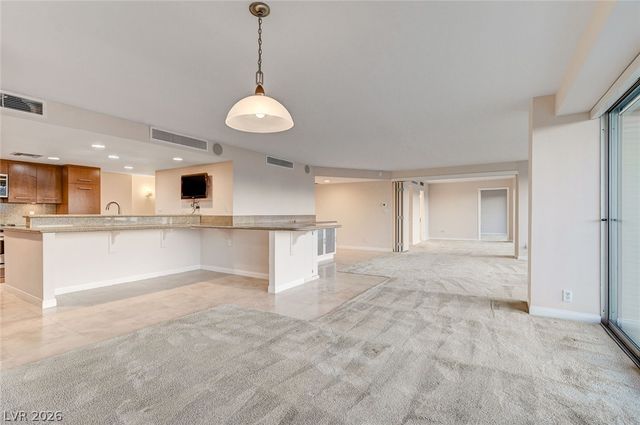 3111 Bel Air Drive 20E, Las Vegas, NV 89109