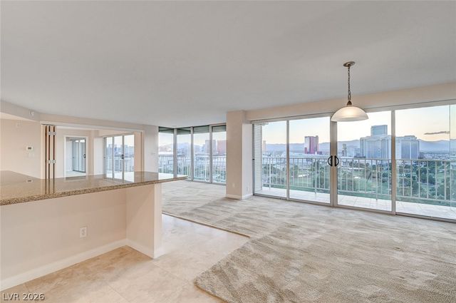 3111 Bel Air Drive 20E, Las Vegas, NV 89109