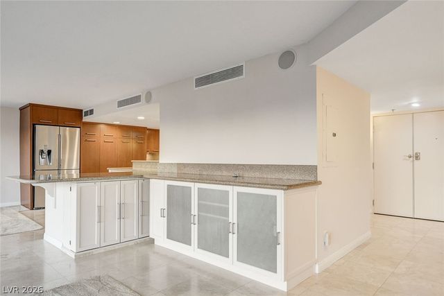 3111 Bel Air Drive 20E, Las Vegas, NV 89109