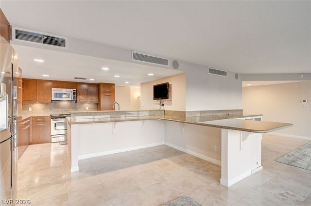 3111 Bel Air Drive 20E, Las Vegas, NV 89109