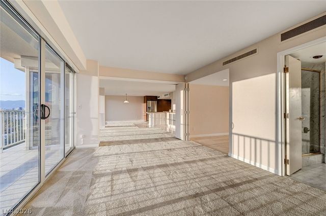 3111 Bel Air Drive 20E, Las Vegas, NV 89109