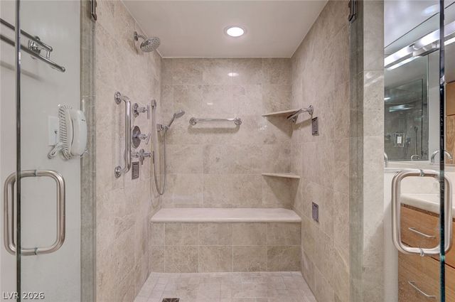 3111 Bel Air Drive 20E, Las Vegas, NV 89109