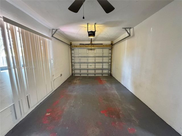 6901 SW 10th Ct, Pembroke Pines, FL 33023