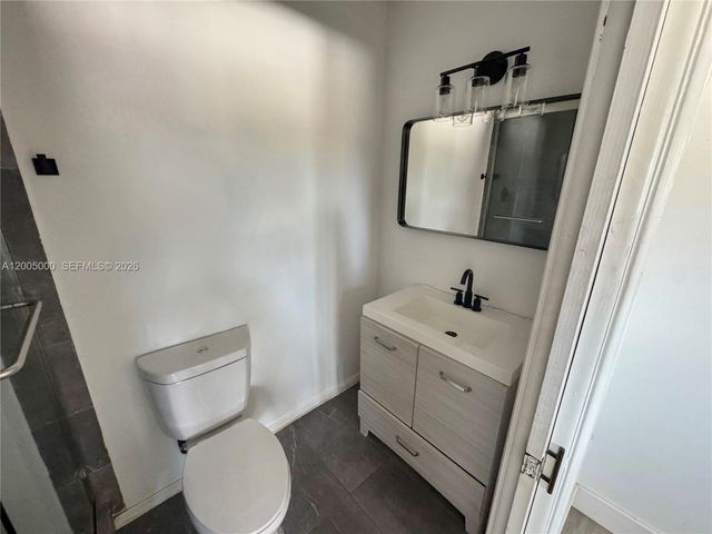 6901 SW 10th Ct, Pembroke Pines, FL 33023