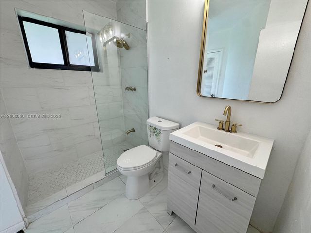 6901 SW 10th Ct, Pembroke Pines, FL 33023