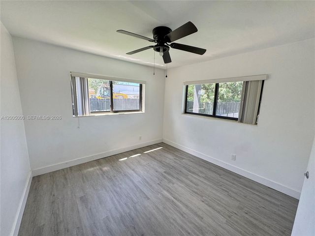 6901 SW 10th Ct, Pembroke Pines, FL 33023