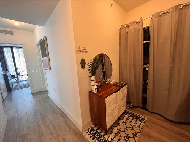 201 SW 17th Rd 606, Miami, FL 33129