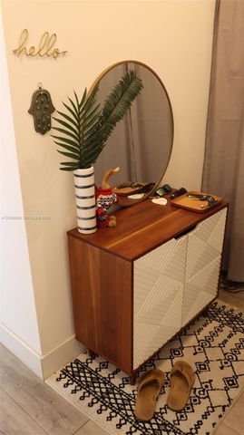 201 SW 17th Rd 606, Miami, FL 33129