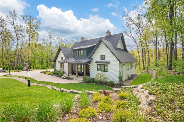 70037 Winding Pines Parkway, Niles, MI 49120