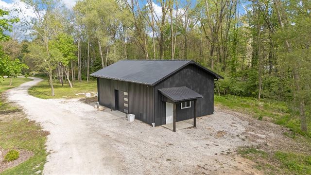 70037 Winding Pines Parkway, Niles, MI 49120