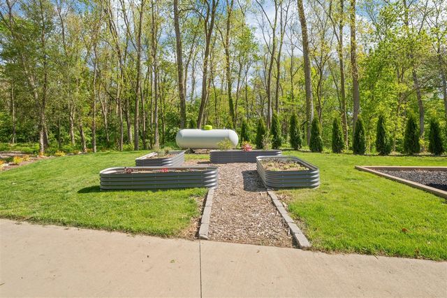 70037 Winding Pines Parkway, Niles, MI 49120