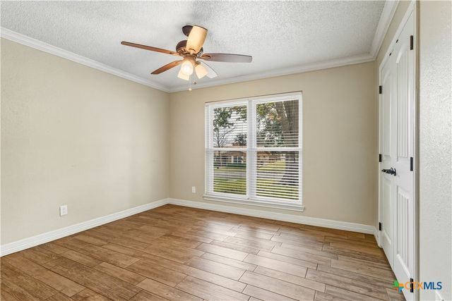 606 E Briarwood Lane, Harker Heights, TX 76548