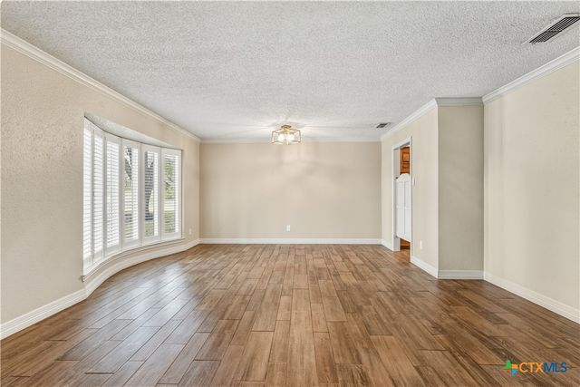 606 E Briarwood Lane, Harker Heights, TX 76548