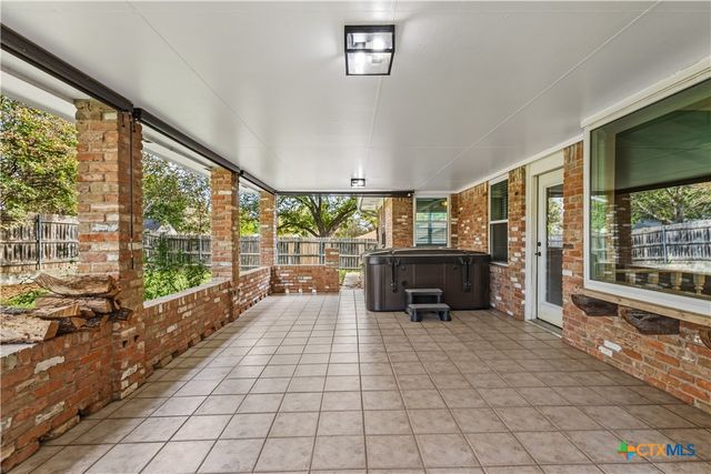 606 E Briarwood Lane, Harker Heights, TX 76548