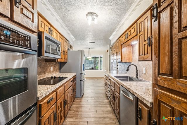 606 E Briarwood Lane, Harker Heights, TX 76548