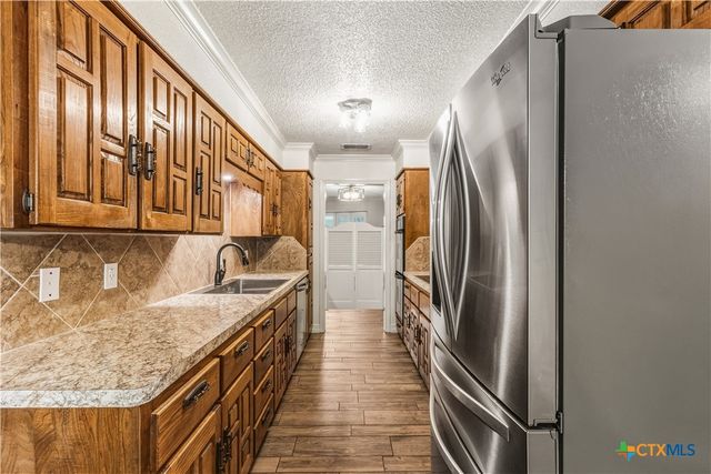 606 E Briarwood Lane, Harker Heights, TX 76548