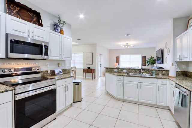 148 NE 36th Avenue Rd, Homestead, FL 33033