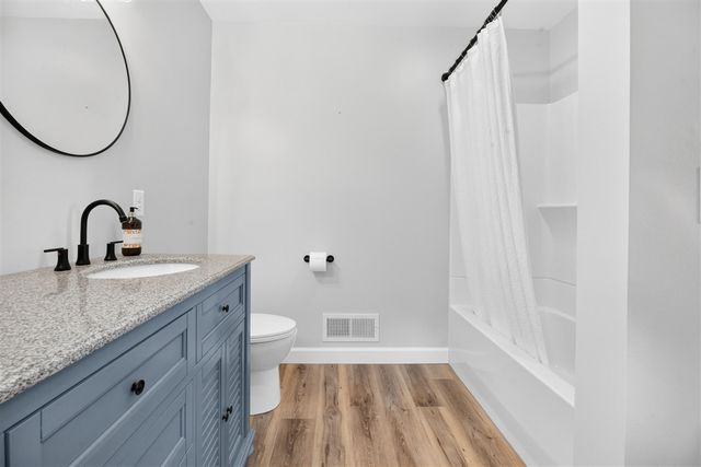 15 Bayshore Drive, Battle Creek, MI 49015