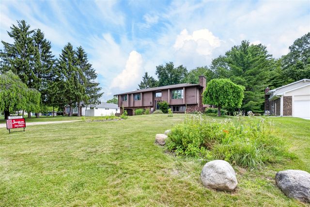 15 Bayshore Drive, Battle Creek, MI 49015