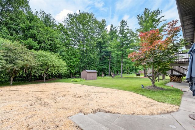 15 Bayshore Drive, Battle Creek, MI 49015