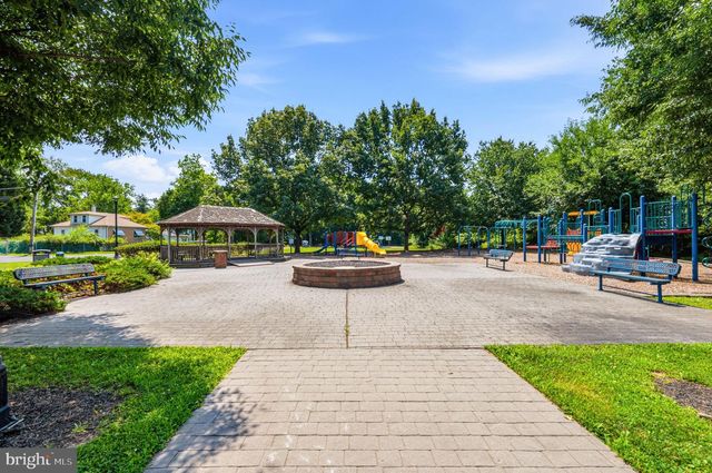 114 SOMERSET ST, Trenton, NJ 08638