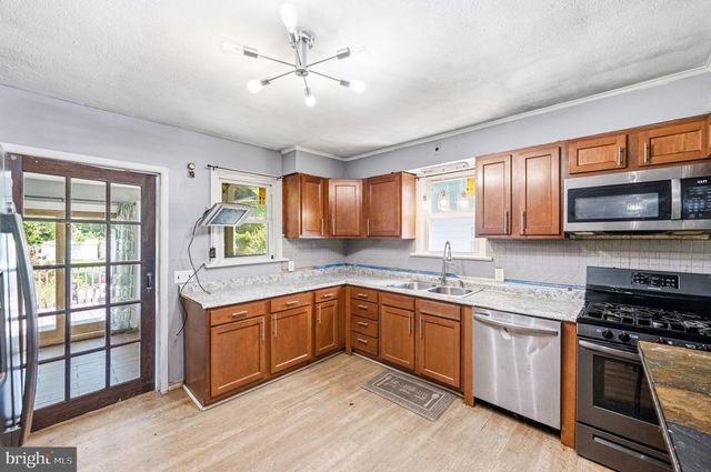 114 SOMERSET ST, Trenton, NJ 08638