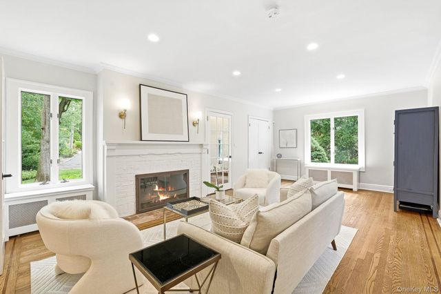 31 Dobbs Terrace, Scarsdale, NY 10583