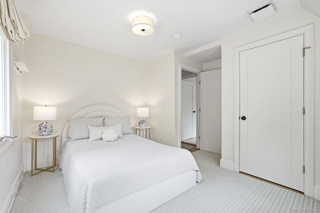 31 Dobbs Terrace, Scarsdale, NY 10583