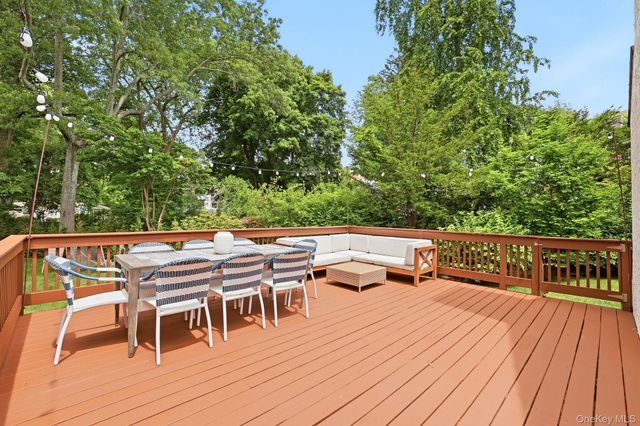 31 Dobbs Terrace, Scarsdale, NY 10583