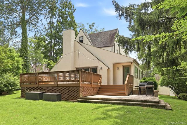 31 Dobbs Terrace, Scarsdale, NY 10583