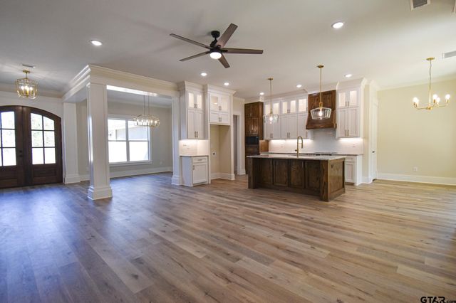 21043 Patriot Circle, Tyler, TX 75703