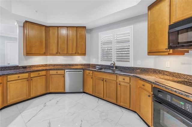 12077 GANDY BOULEVARD N 332, St Petersburg, FL 33702