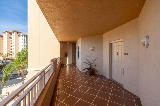 12077 GANDY BOULEVARD N 332, St Petersburg, FL 33702