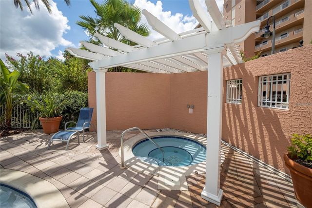 12077 GANDY BOULEVARD N 332, St Petersburg, FL 33702
