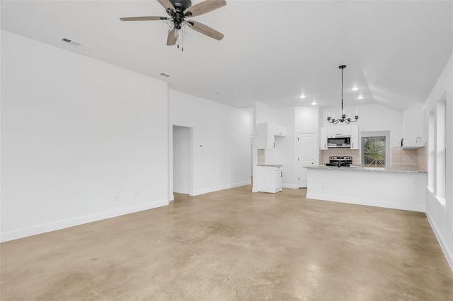 1334 Wyatt Street, Waxahachie, TX 75165