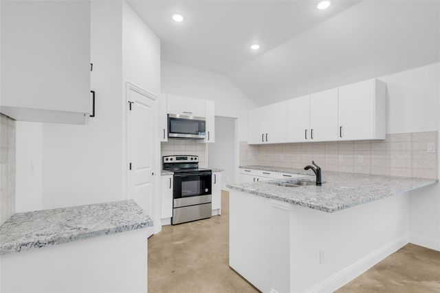 1334 Wyatt Street, Waxahachie, TX 75165
