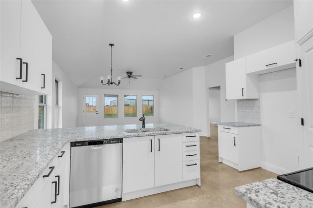 1334 Wyatt Street, Waxahachie, TX 75165