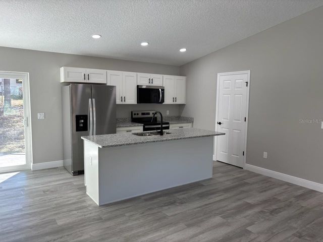 2276 W MENORES DRIVE, Citrus Springs, FL 34434