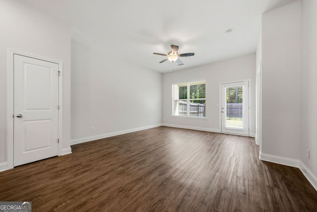 515 Vandenburg Drive, Villa Rica, GA 30180