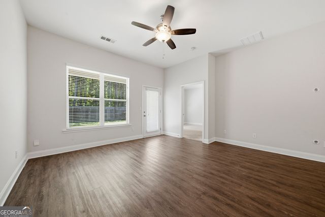 515 Vandenburg Drive, Villa Rica, GA 30180