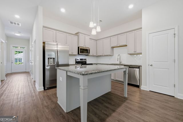 515 Vandenburg Drive, Villa Rica, GA 30180