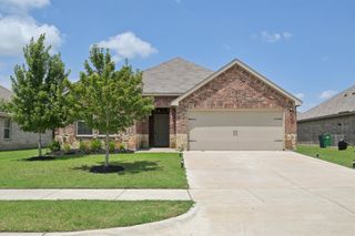 288 Thoroughbred Street, Waxahachie, TX 75165
